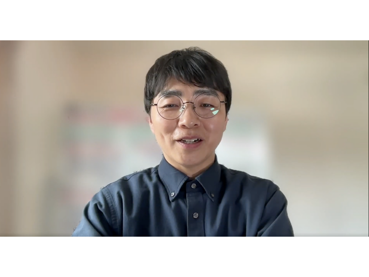 秋山ひろ氏