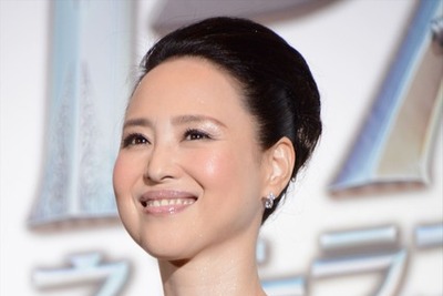 美しさもオーラも健在！60歳以上と聞いて驚く女性タレントまとめ 画像
